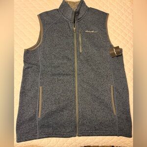 NWT Eddie Bauer navy vest